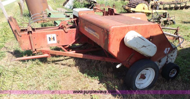 image for item K3128 International 47 small square baler