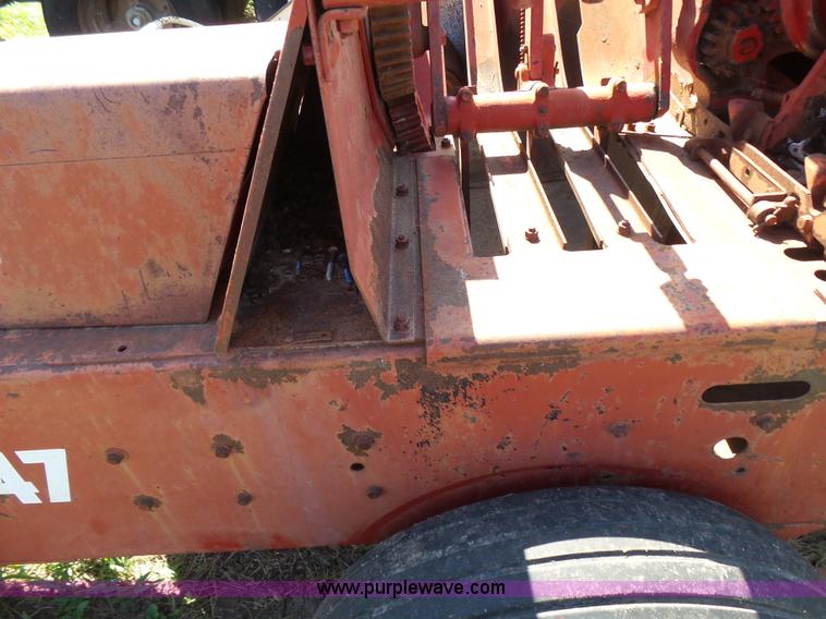 image for item K3128 International 47 small square baler