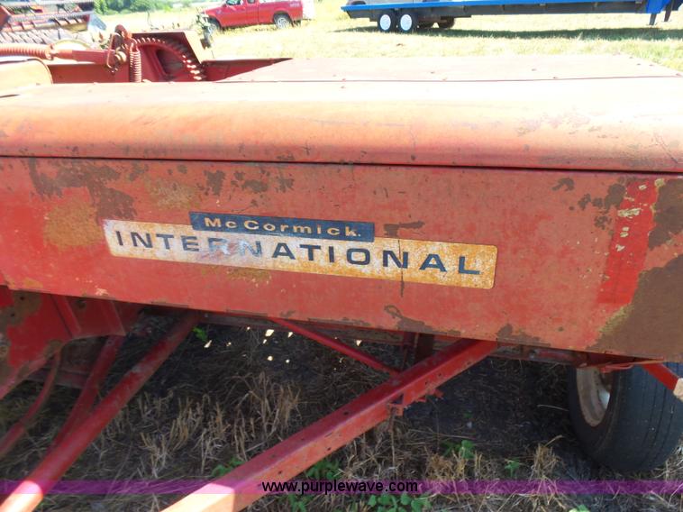 image for item K3128 International 47 small square baler