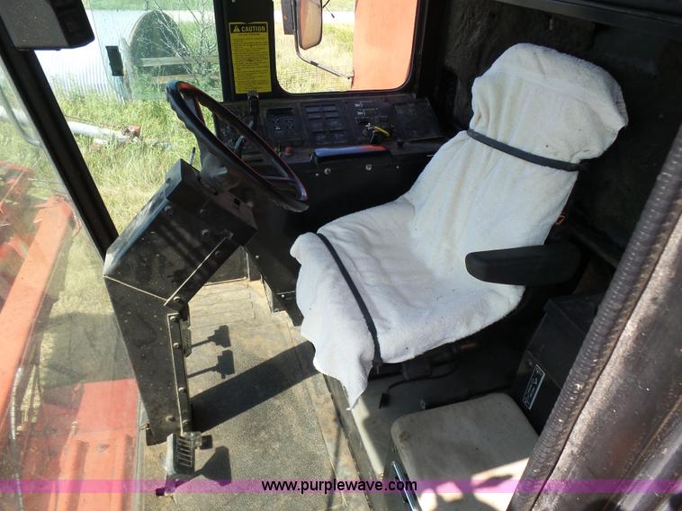 image for item K3129 1988 Case IH 1660 Axial Flow combine