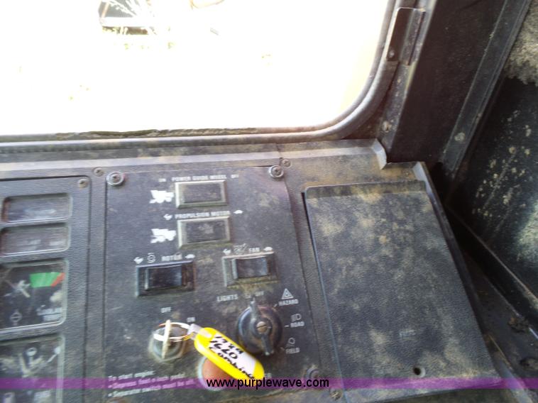 image for item K3129 1988 Case IH 1660 Axial Flow combine