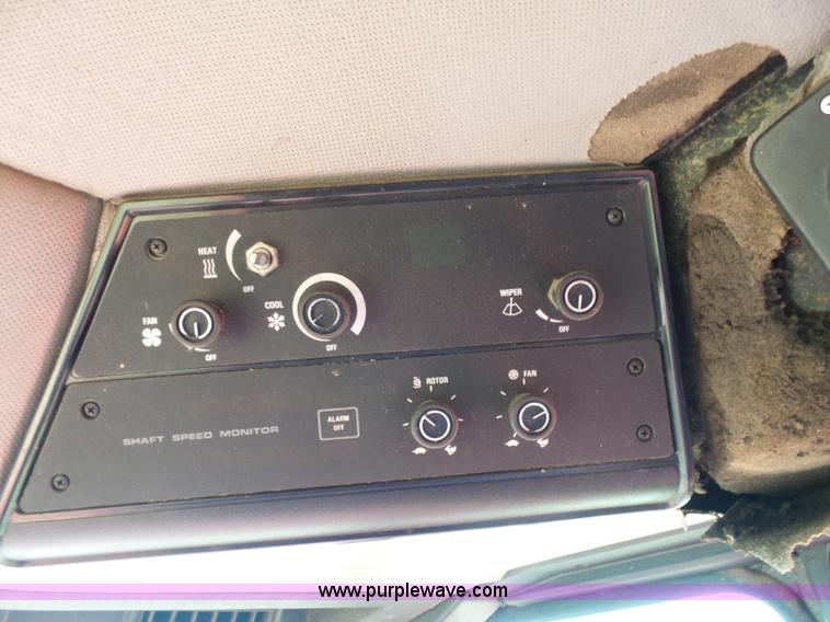 image for item K3129 1988 Case IH 1660 Axial Flow combine