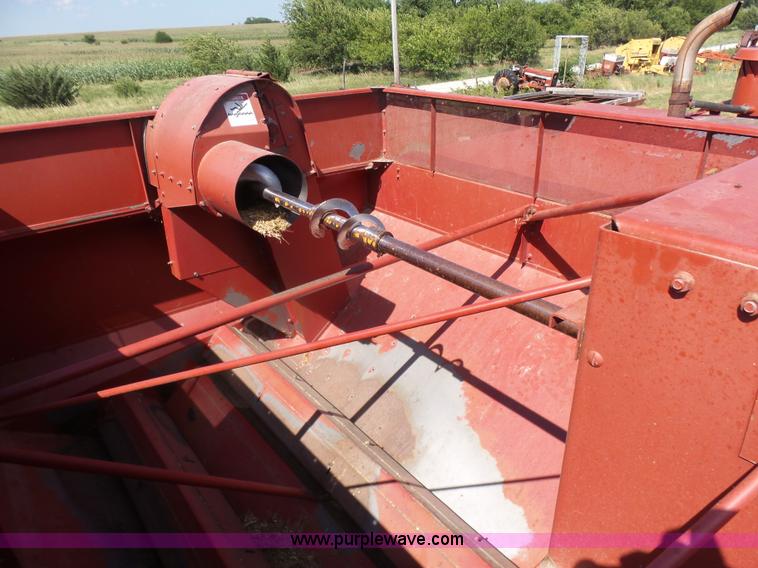 image for item K3129 1988 Case IH 1660 Axial Flow combine