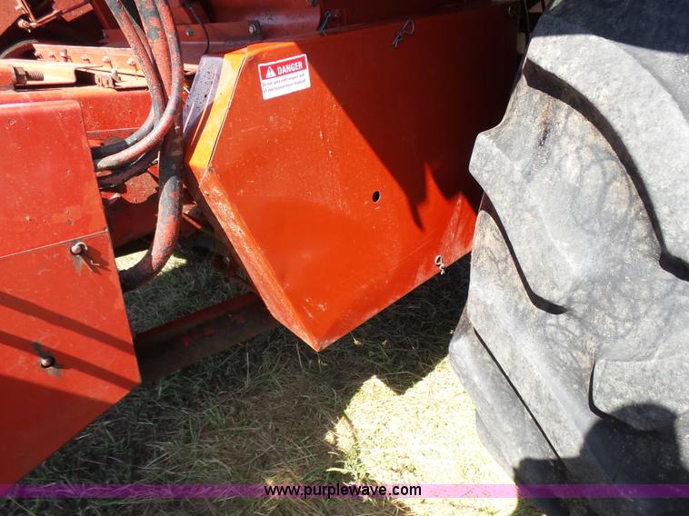 image for item K3129 1988 Case IH 1660 Axial Flow combine
