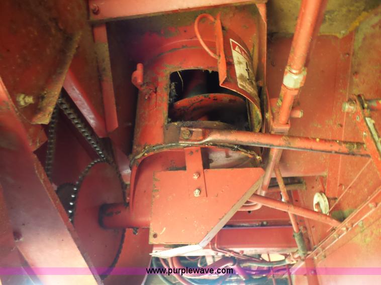 image for item K3129 1988 Case IH 1660 Axial Flow combine