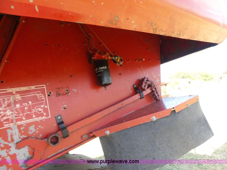 image for item K3129 1988 Case IH 1660 Axial Flow combine