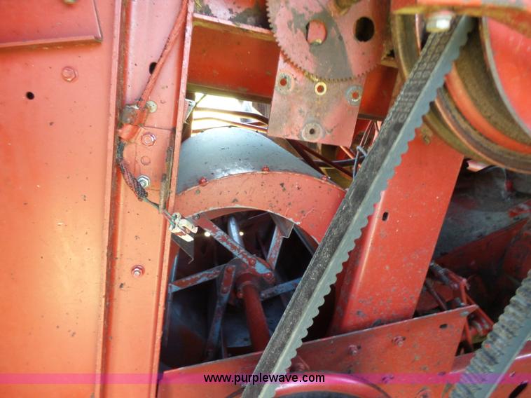 image for item K3129 1988 Case IH 1660 Axial Flow combine