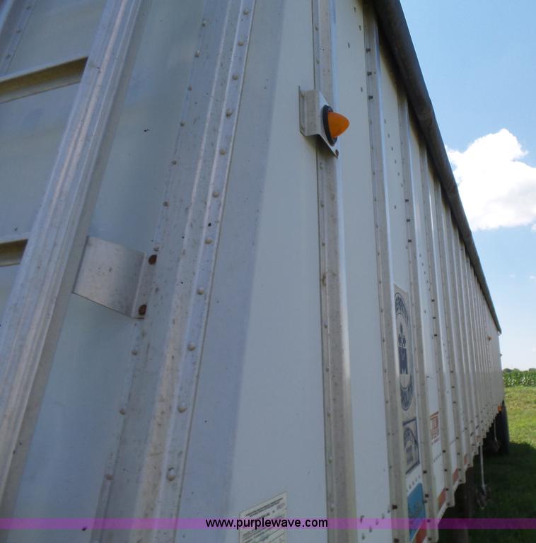 image for item K3136 2000 Merritt grain trailer