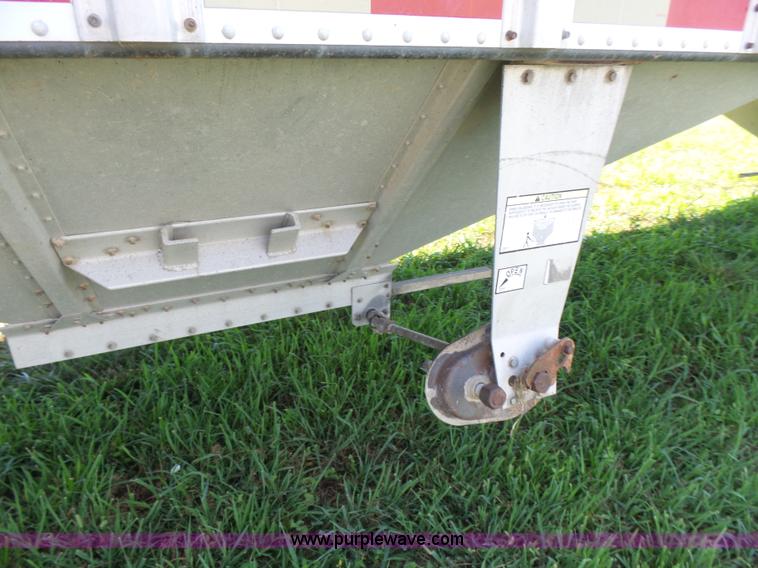 image for item K3136 2000 Merritt grain trailer