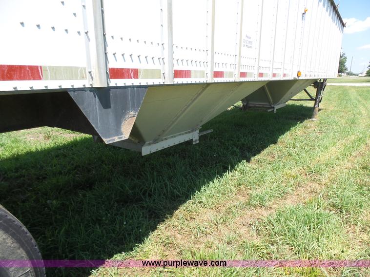 image for item K3136 2000 Merritt grain trailer