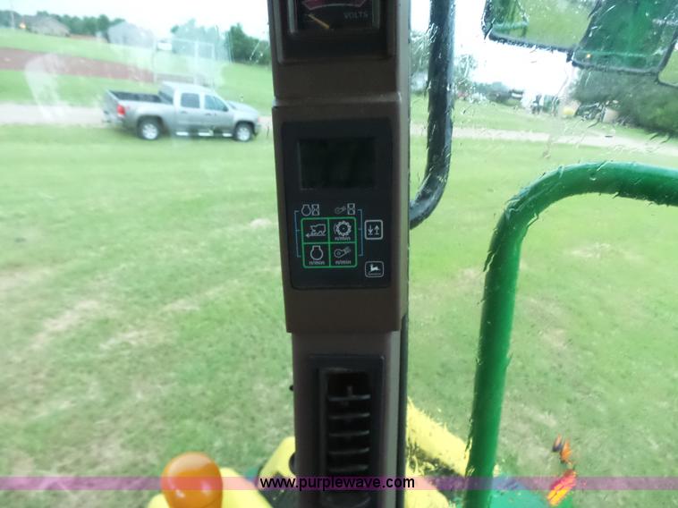 image for item K3162 2004 John Deere 7460 RWA cotton stripper