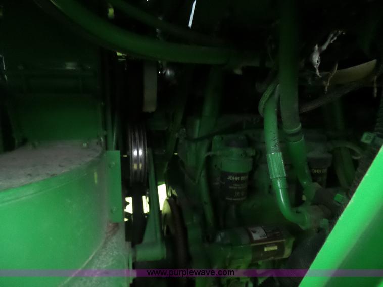 image for item K3162 2004 John Deere 7460 RWA cotton stripper