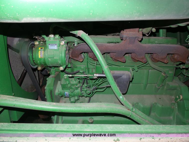 image for item K3162 2004 John Deere 7460 RWA cotton stripper