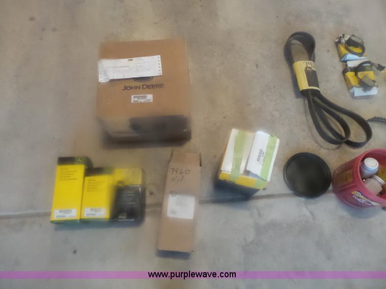 image for item K3162 2004 John Deere 7460 RWA cotton stripper