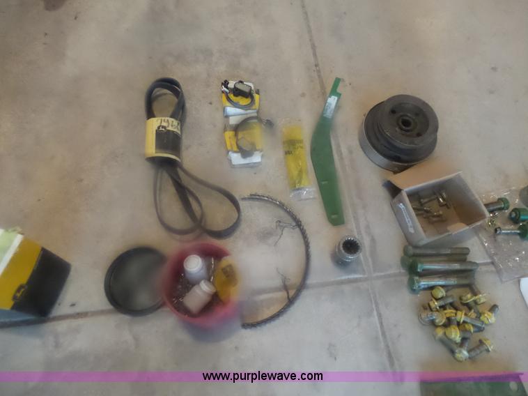 image for item K3162 2004 John Deere 7460 RWA cotton stripper