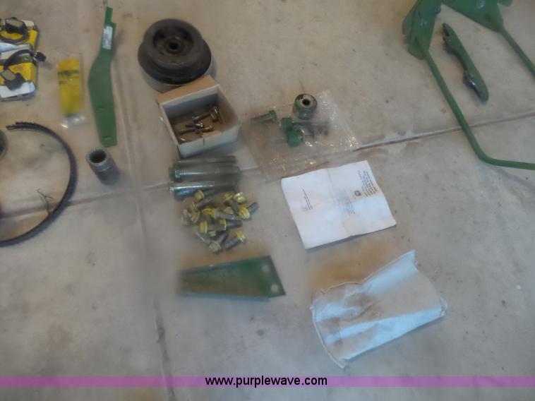 image for item K3162 2004 John Deere 7460 RWA cotton stripper