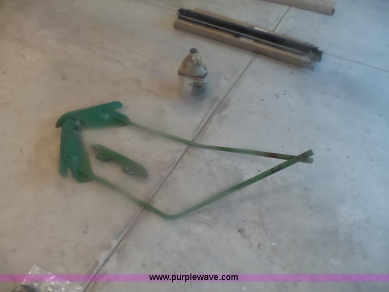 image for item K3162 2004 John Deere 7460 RWA cotton stripper