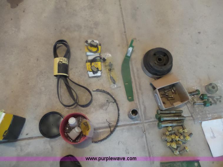 image for item K3162 2004 John Deere 7460 RWA cotton stripper