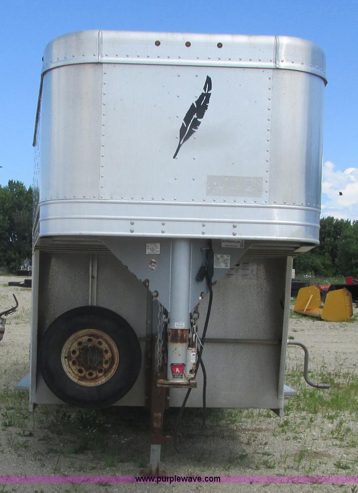 image for item K4073 2010 Featherlite 8117 horse trailer