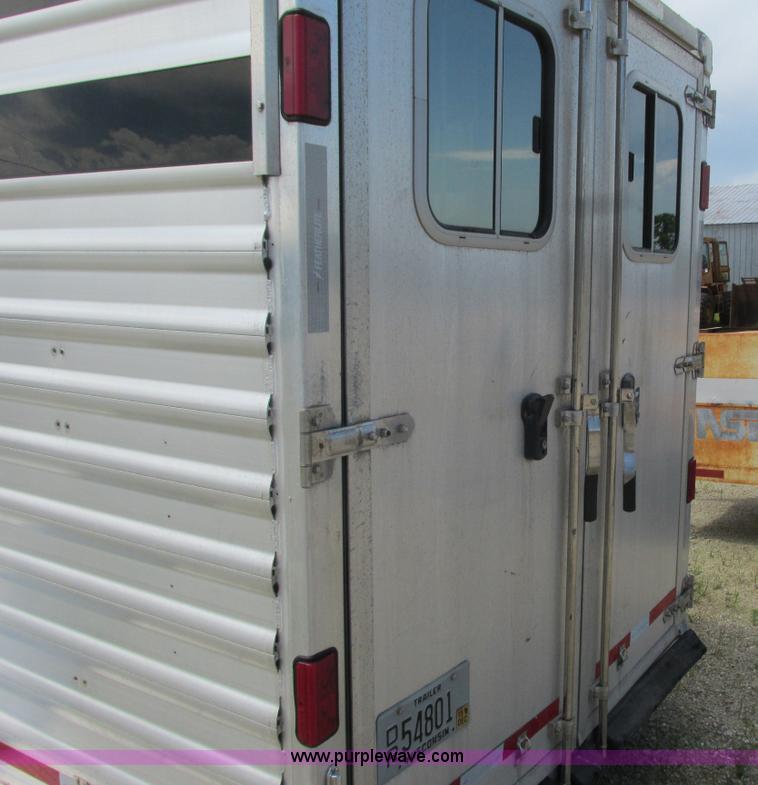 image for item K4073 2010 Featherlite 8117 horse trailer