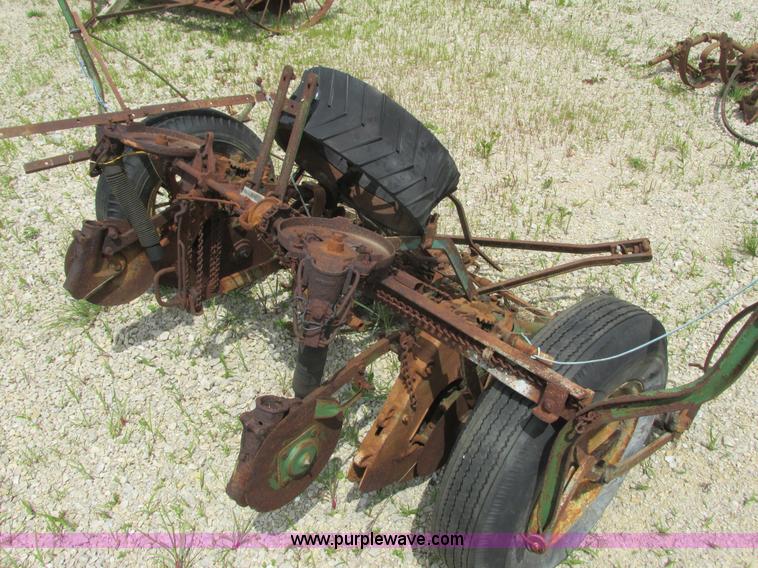 image for item K4082 Farm equipment