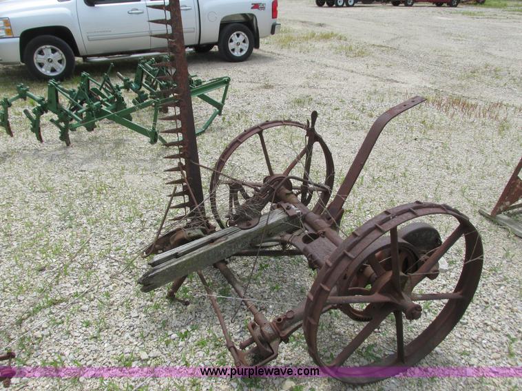image for item K4082 Farm equipment