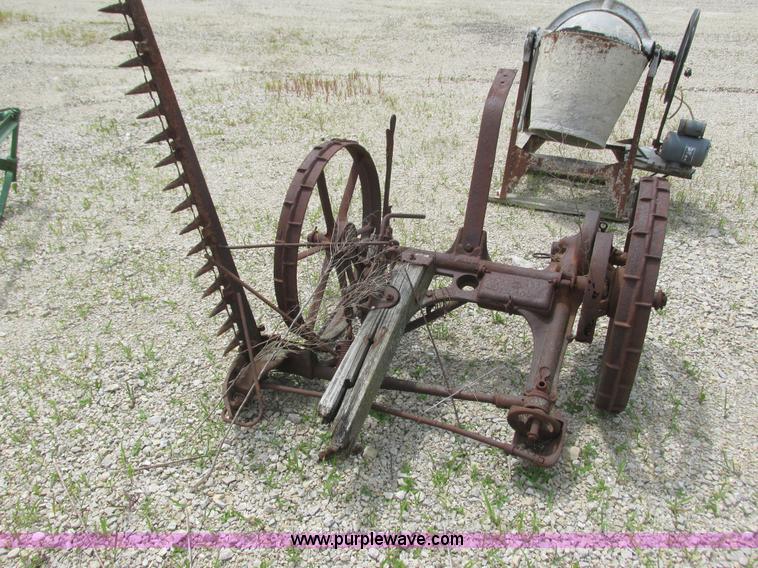 image for item K4082 Farm equipment