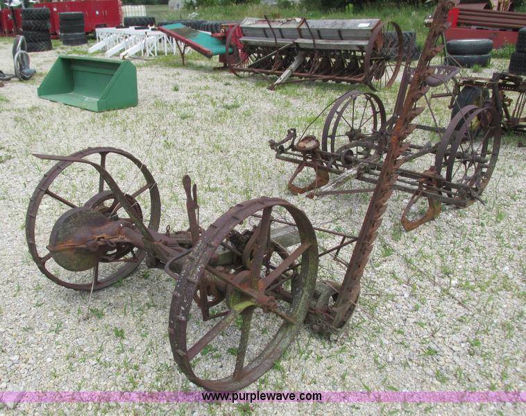 image for item K4082 Farm equipment