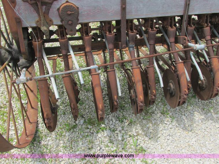 image for item K4083 Owatonna seeder