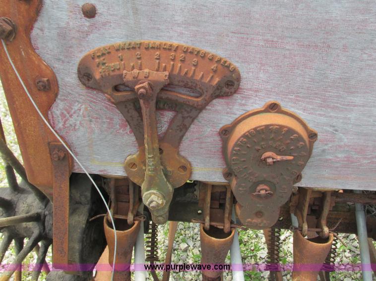 image for item K4083 Owatonna seeder