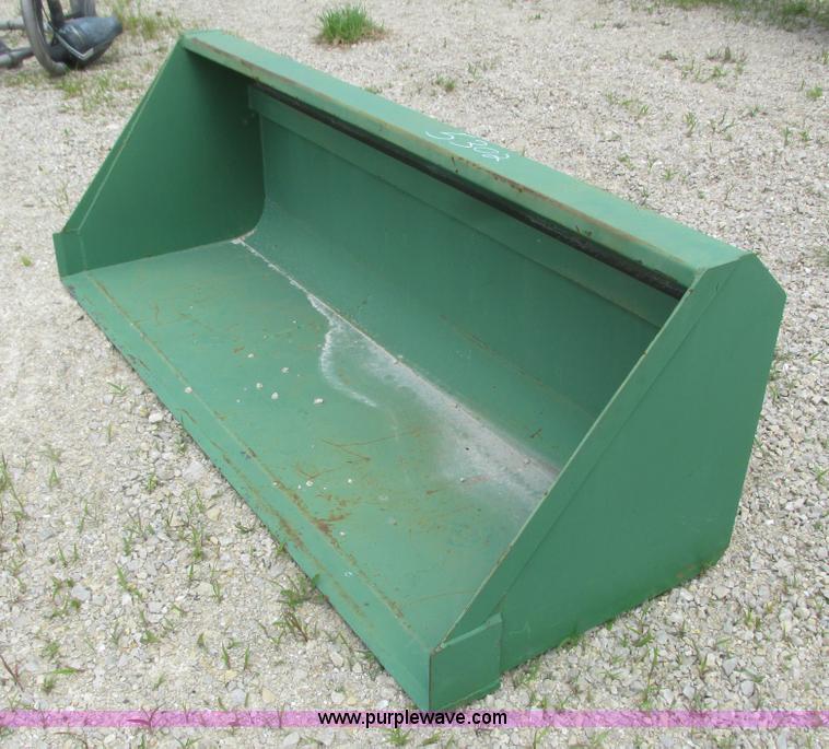 image for item K4086 John Deere bucket