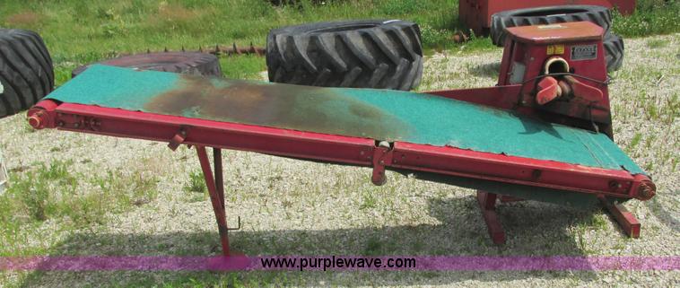 image for item K4088 New Holland Sperry 595 tobacco picker