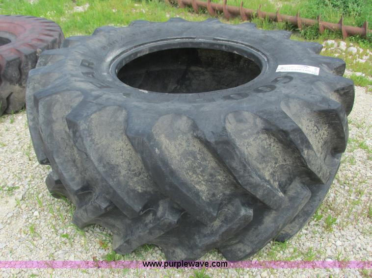image for item K4095 Goodyeear 800/65R32 tire