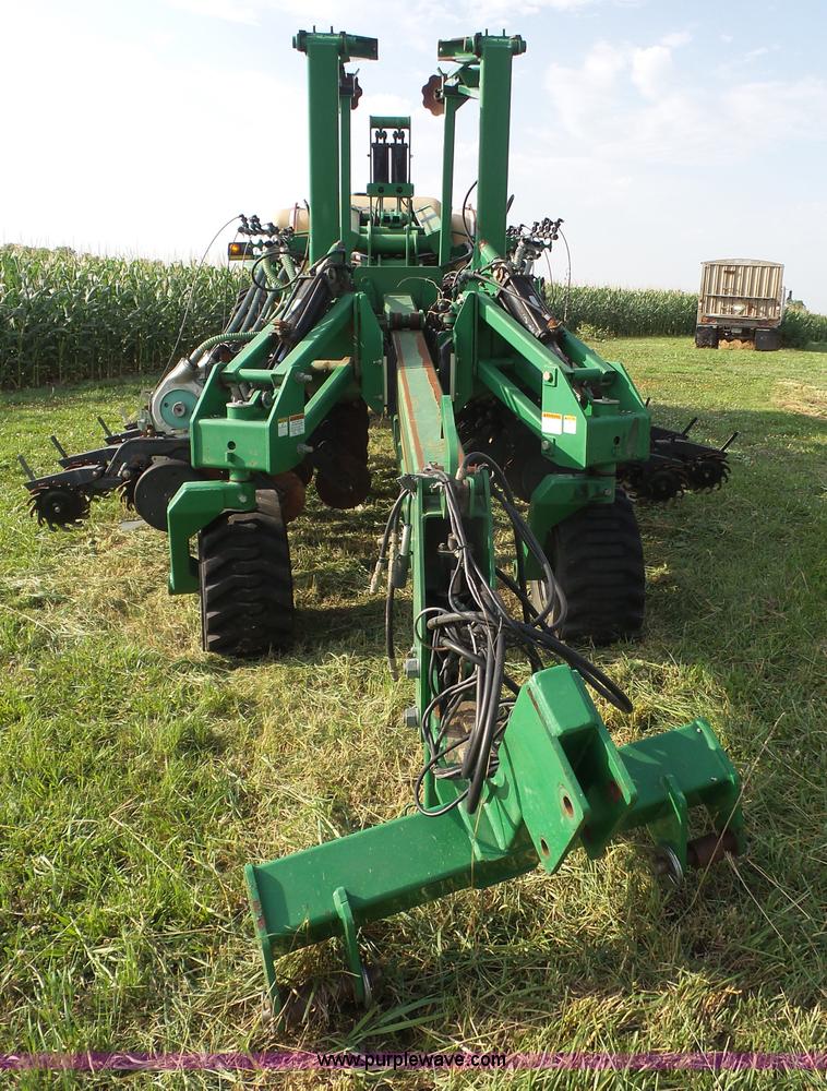 image for item K4646 2005 Great Plains YP1225 no-till planter