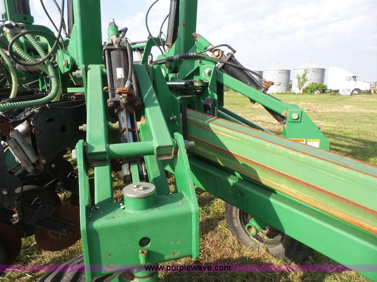 image for item K4646 2005 Great Plains YP1225 no-till planter