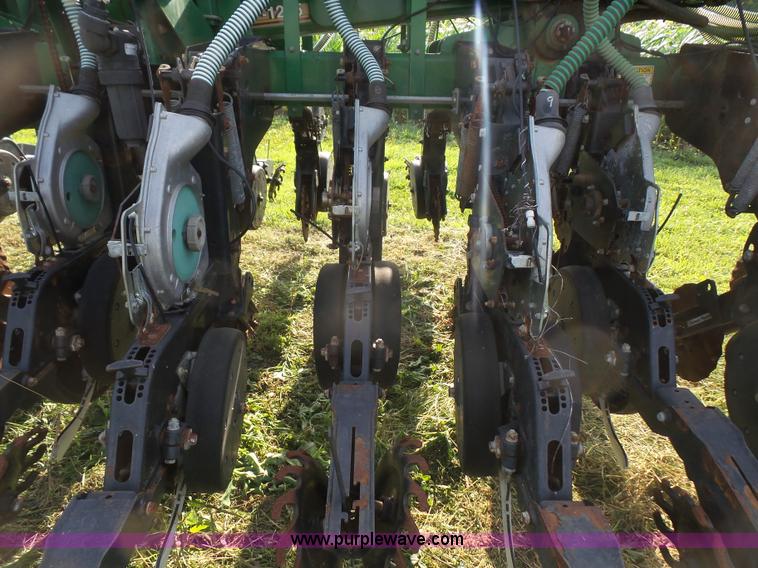 image for item K4646 2005 Great Plains YP1225 no-till planter