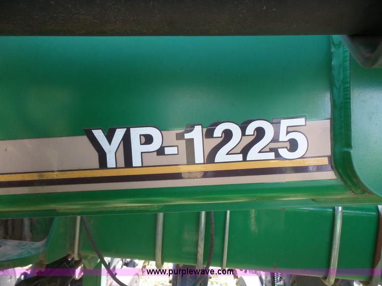 image for item K4646 2005 Great Plains YP1225 no-till planter