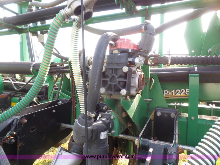 image for item K4646 2005 Great Plains YP1225 no-till planter