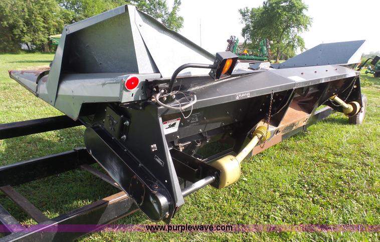 image for item K4648 AGCO 630 corn head