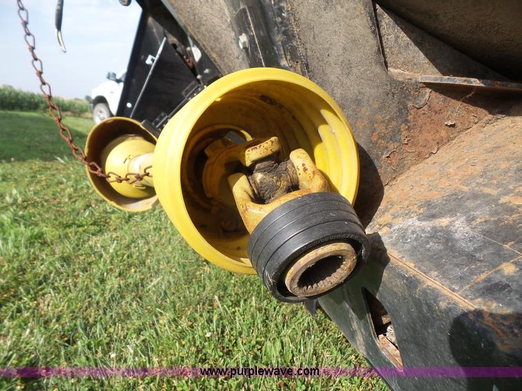 image for item K4648 AGCO 630 corn head