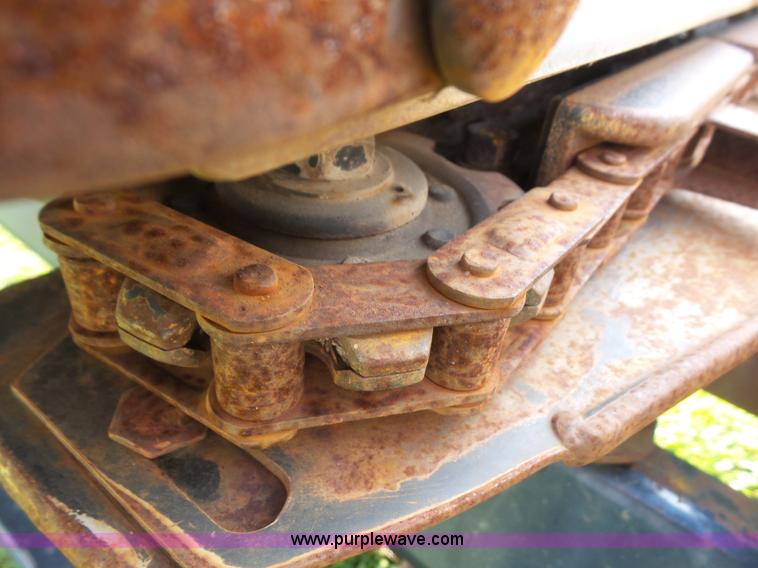 image for item K4648 AGCO 630 corn head