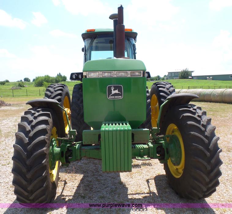 image for item K4676 1990 John Deere 4555 MFWD tractor