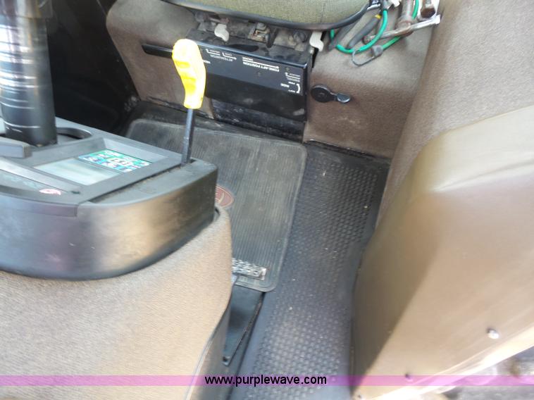 image for item K4676 1990 John Deere 4555 MFWD tractor