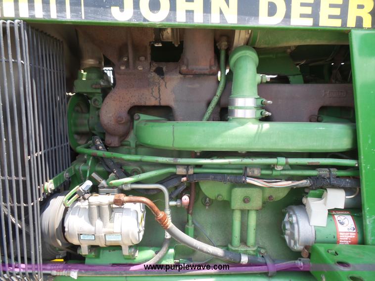image for item K4676 1990 John Deere 4555 MFWD tractor