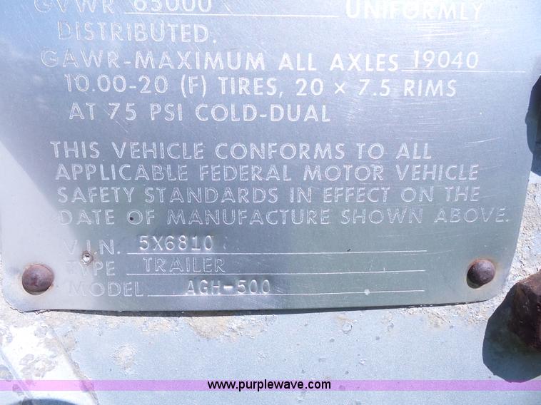 image for item K4686 1979 Wilson AGH500 double hopper grain trailer