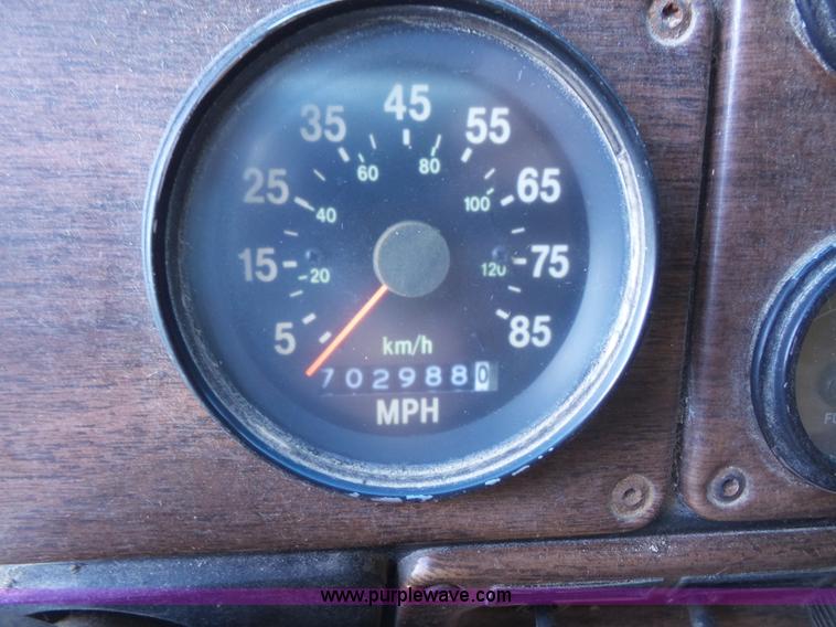 image for item K4687 1989 Freightliner FLA semi truck