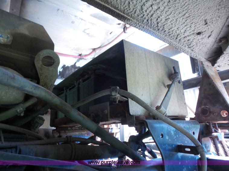 image for item K4687 1989 Freightliner FLA semi truck