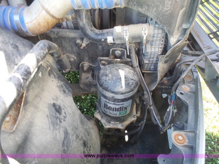 image for item K4707 1999 Freightliner Century Class semi truck