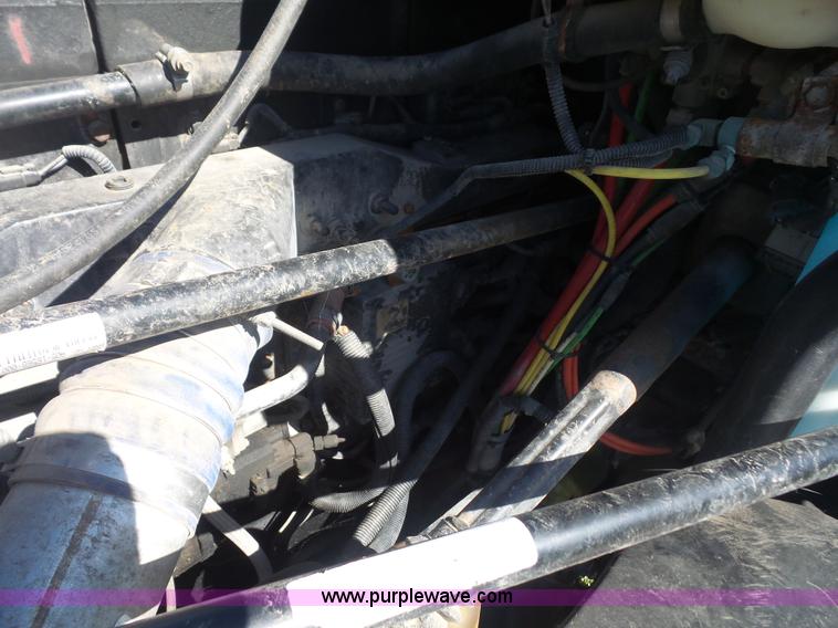 image for item K4707 1999 Freightliner Century Class semi truck