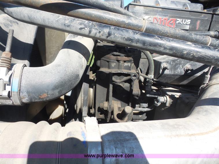 image for item K4707 1999 Freightliner Century Class semi truck